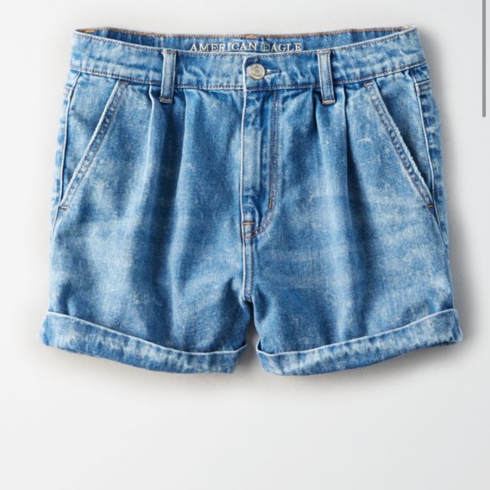 American Eagle mom shorts
